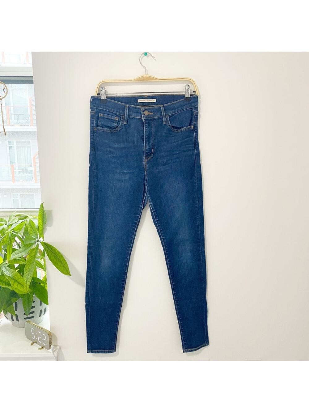 Levi’s High Rise Super Skinny Jeans Size 29